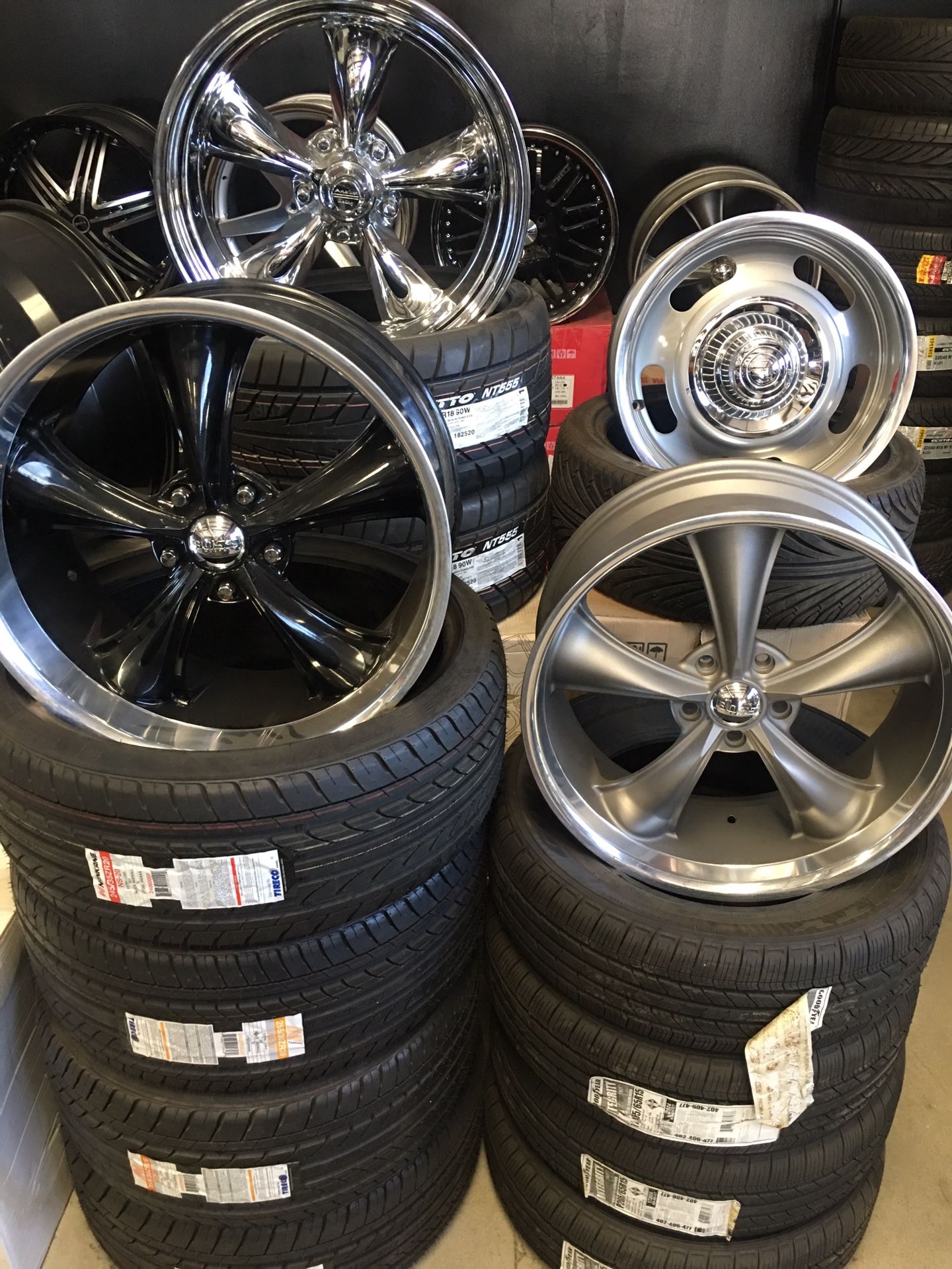 MUSCLE RIMS FOR MOST MAKES AND MODELS STAGGERED OR NON STAGGERED !!!!!!!