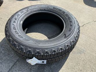 FREE DELIVERY (1) ONLY ONE TIRE GOODYEAR 265/65/18 100% 265/65r18