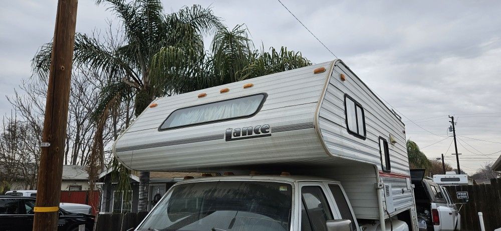 1994  Lance Truck Camper