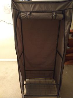 Portable Wardrobe Closet in great condition