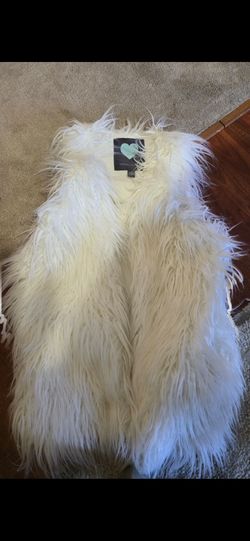 Kendall & Kylie White Faux Fur Vest Large New