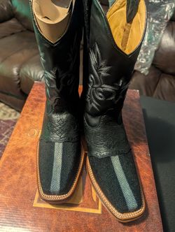 Stingray Boots Original Size 9