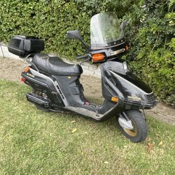 1986 Honda Elite deluxe 250