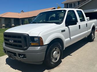 2005 Ford F250 XL Crew Cab