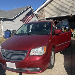 2015 Chrysler Town and Country