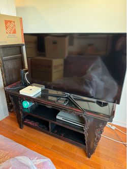 Tv console