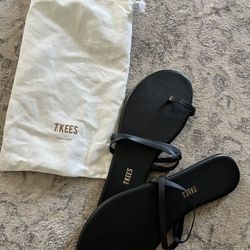 TKEES Leah Ladies Sandals. On Amazon For $80