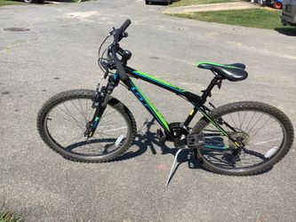 GT palomar mountain bike. Frame size 17 for Sale in Springfield