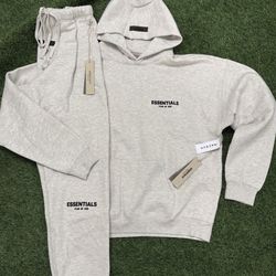 ESSENTIALS FEAR OF GOD