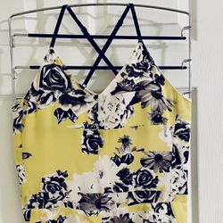 Elorie Yellow/Black and White Flower Dress, Size 8 (WITH POCKETS!)