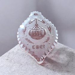 COLLECTIBLE 1983 WATERFORD BALL & HOLLY CRYSTAL Ornament