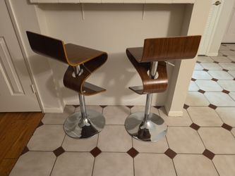 Bar stool