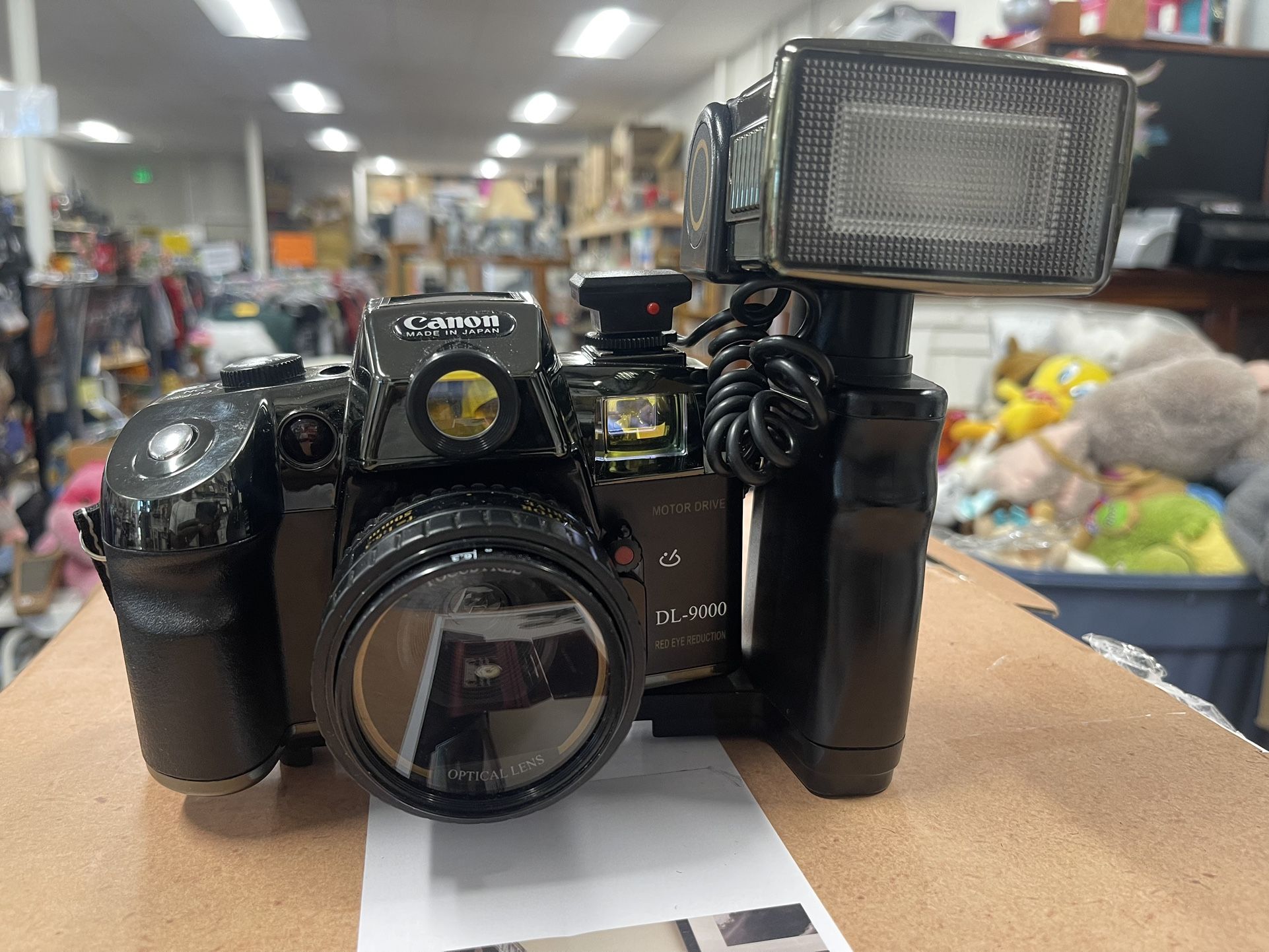 Vintage Canon Camera Made In Japan DL - 9000