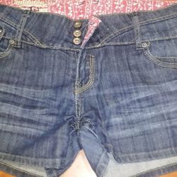 Cute denim Short shorts
