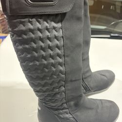 Patagonia Boots- Like New! 