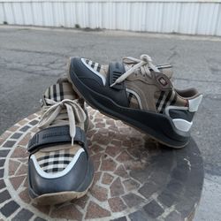 Burberry Sneakers 