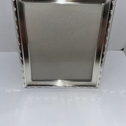 Vintage Burnes Of Boston Metal Picture Frame 4*6  like new