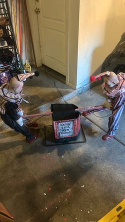 Halloween clowns