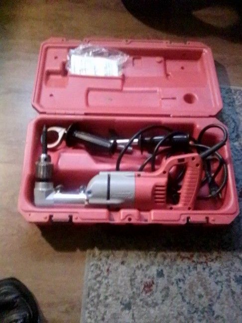 1/2 Right Angle Drill Milwaukee 7 A 120volts