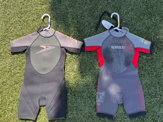 2 Kids 2mm Speedo wetsuits $5 each