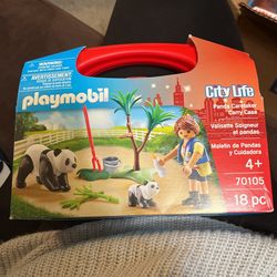 Playmobil City Life- Panda Care Taker And Carry Case 