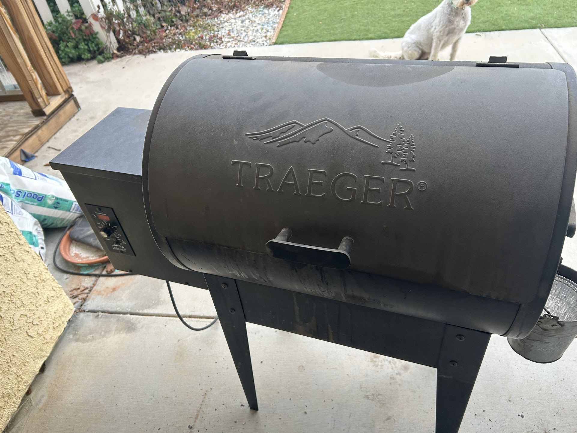 Traeger Smoker Grille 20 In. Tailgater