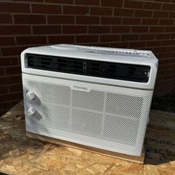 Toshiba Air Conditioner 5,000 BTU 