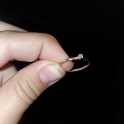 14k gold ring - need gone