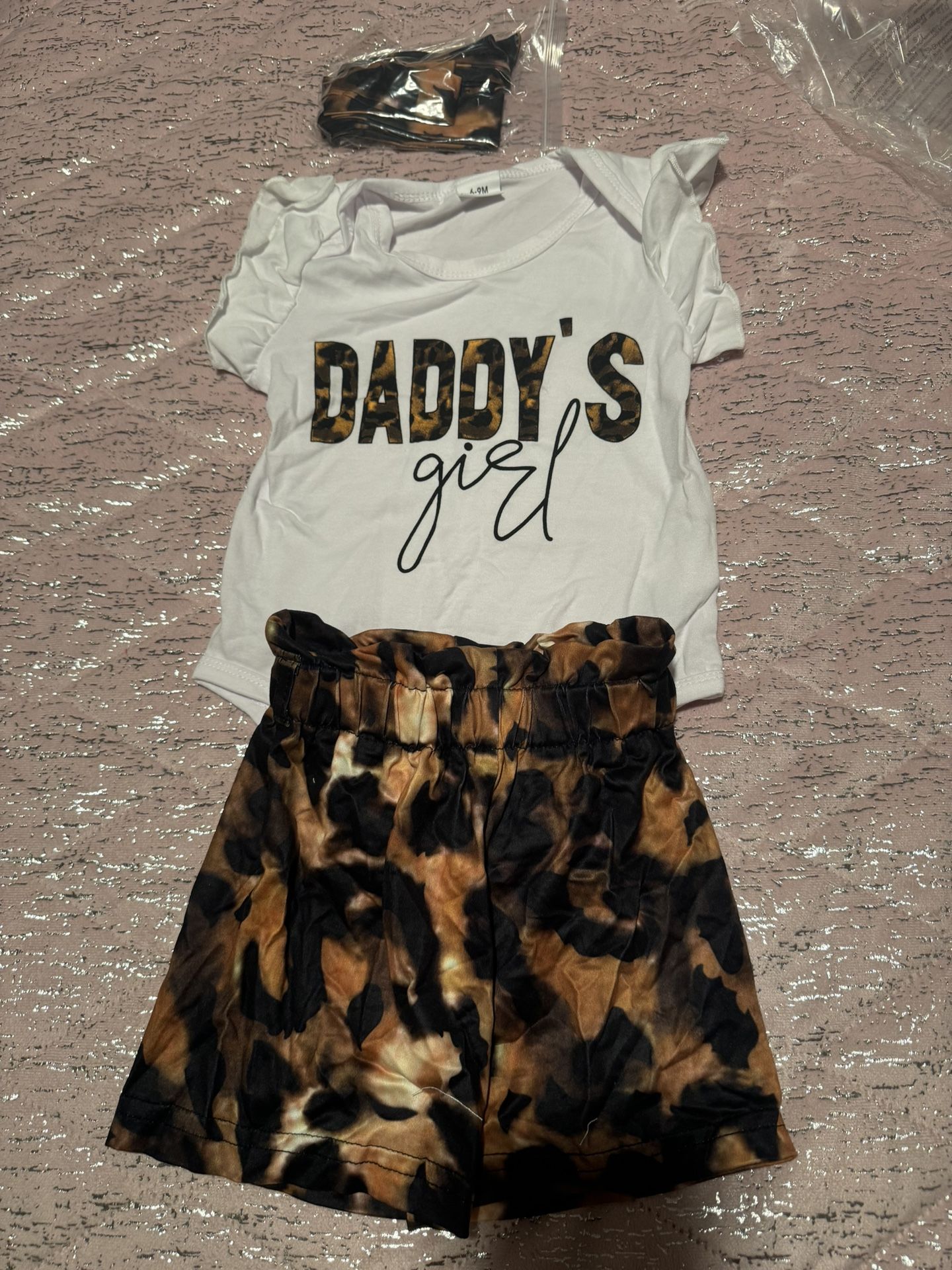 2pcs Infant & Toddler's DADDY'S GIRL Letter Print Summer Set, Ruffle Sleeve Triangle Bodysuit & Leopard Shorts & Headband, Baby Girl's Clothes