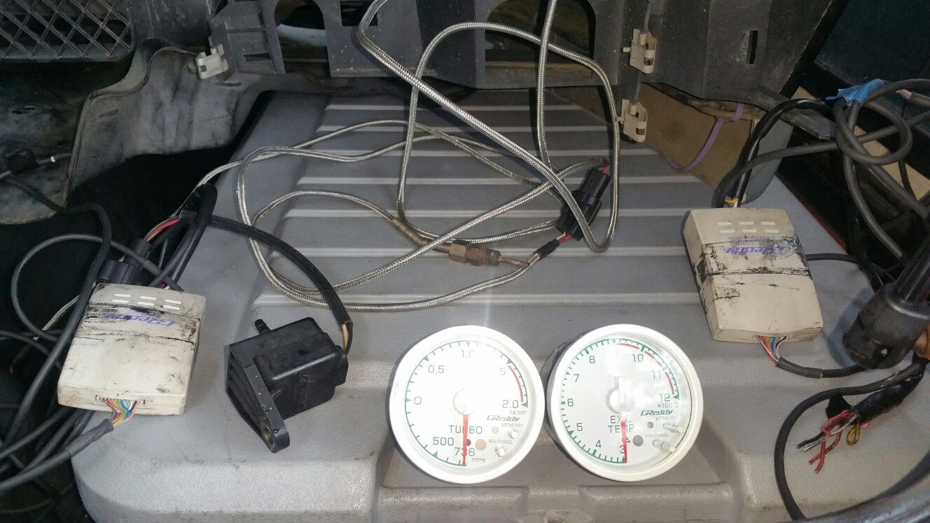 Greddy 60mm egt and boost gauges
