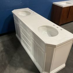 SALE - 72” White Solid Wood Bathroom Vanity With Quartz Top (V13)