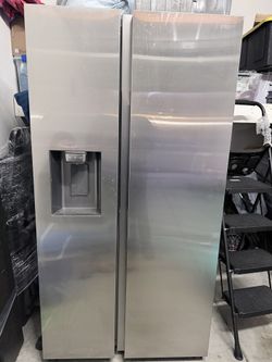 Samsung refrigerator Used Less Than 8 Months