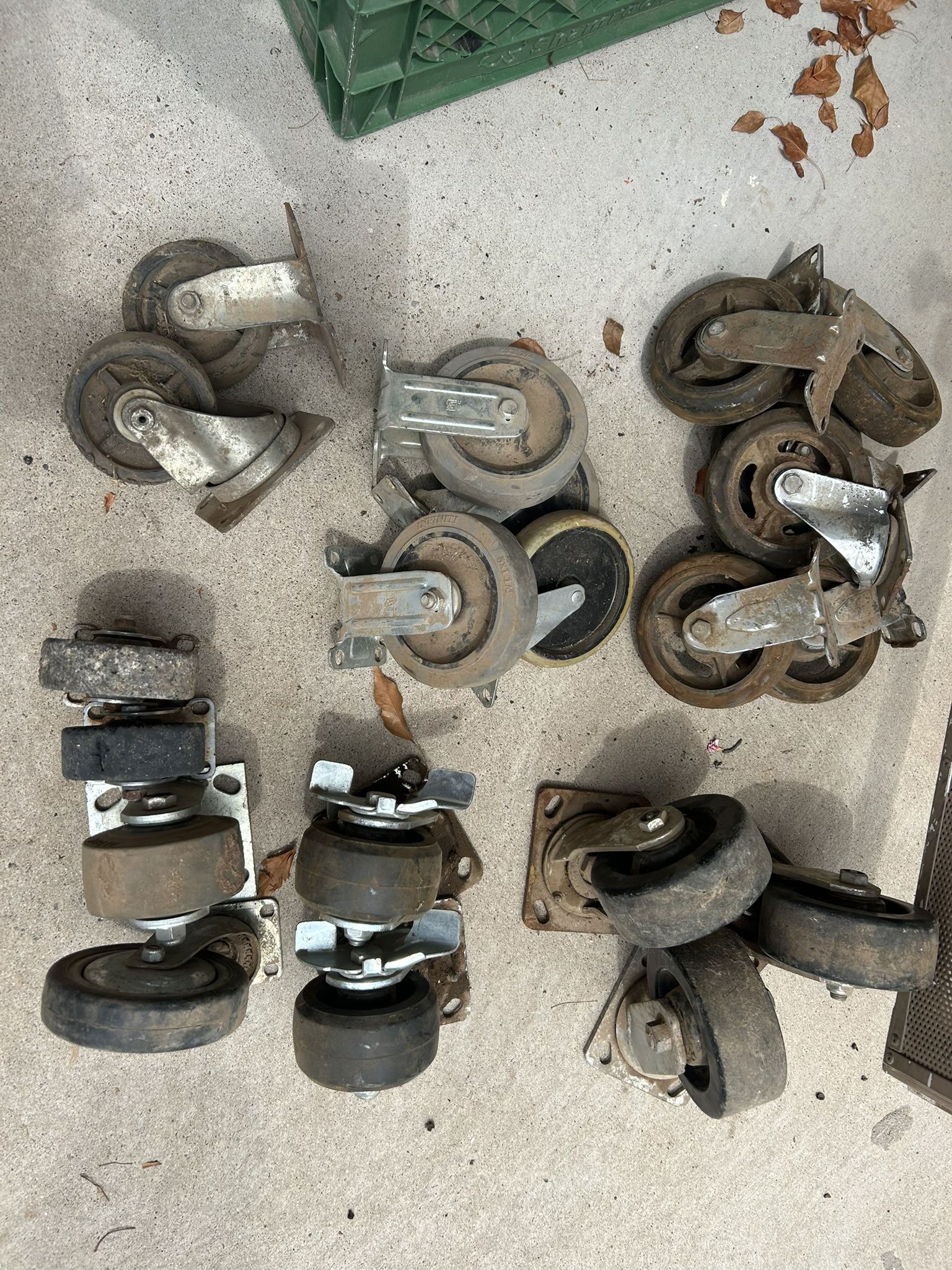 Heavy Duty Caster 🛞Wheels 🛞 (A Dozen Plus Wheels) - Misc Sizes
