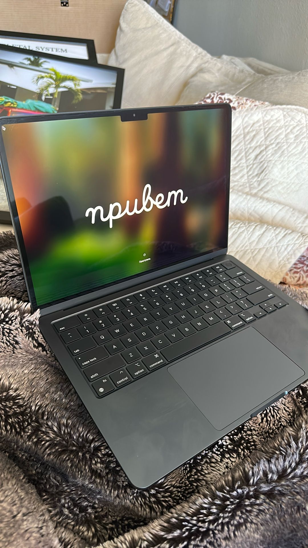 2022 M2 MacBook Air 24 GB Ram