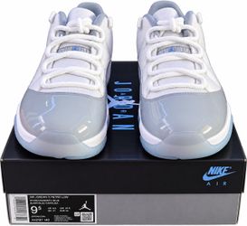 Air Jordan 11 Retro Low University Blue Size 9.5