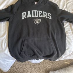 Raiders Sweater Youth Size: XL-EG-TG-14/16