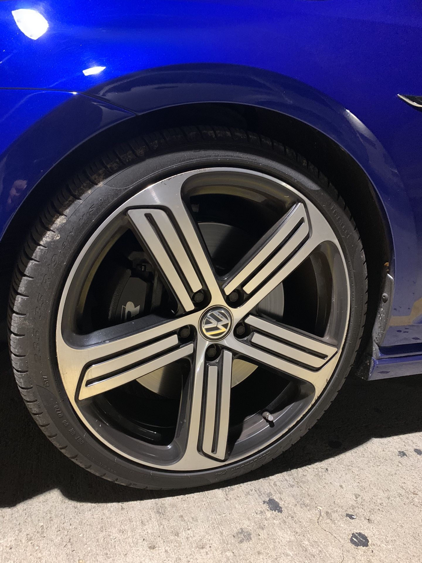 Used Genuine 5x112 19x8 MK7 VW Golf R Wheel