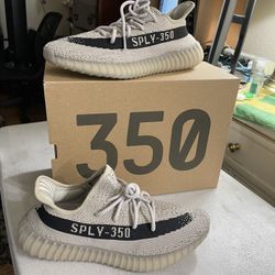 Yeezy 350 V2