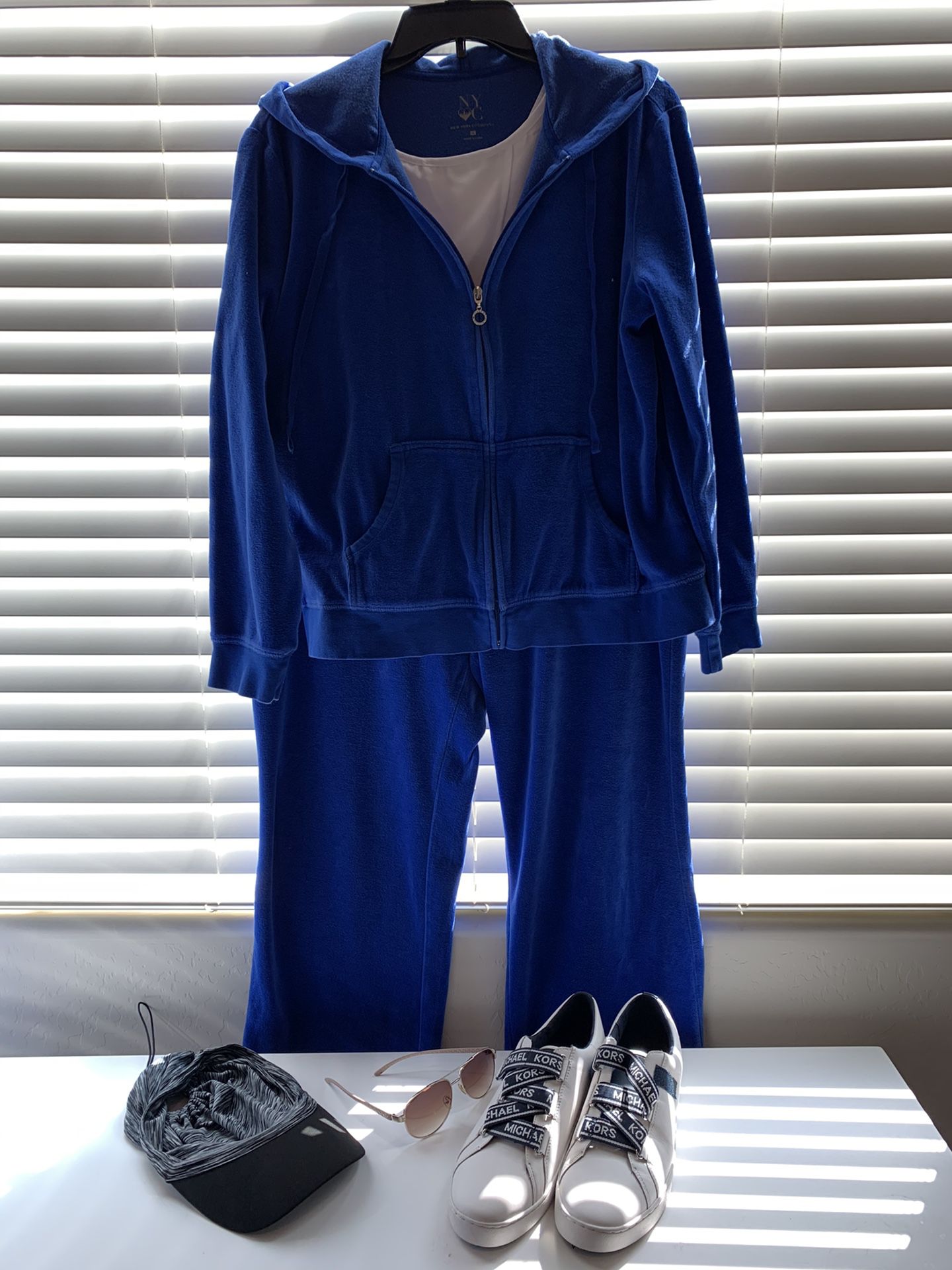 New York and company royal blue jogging suit size extra-large Michael Kors blouse comes free with purchase