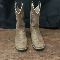 Girl Boots 