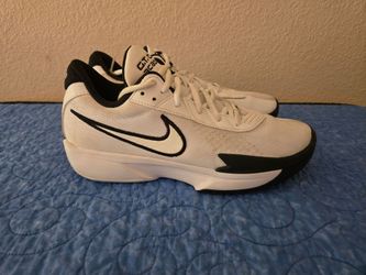 Men's Size 8 - Nike GT Cut Academy White Black