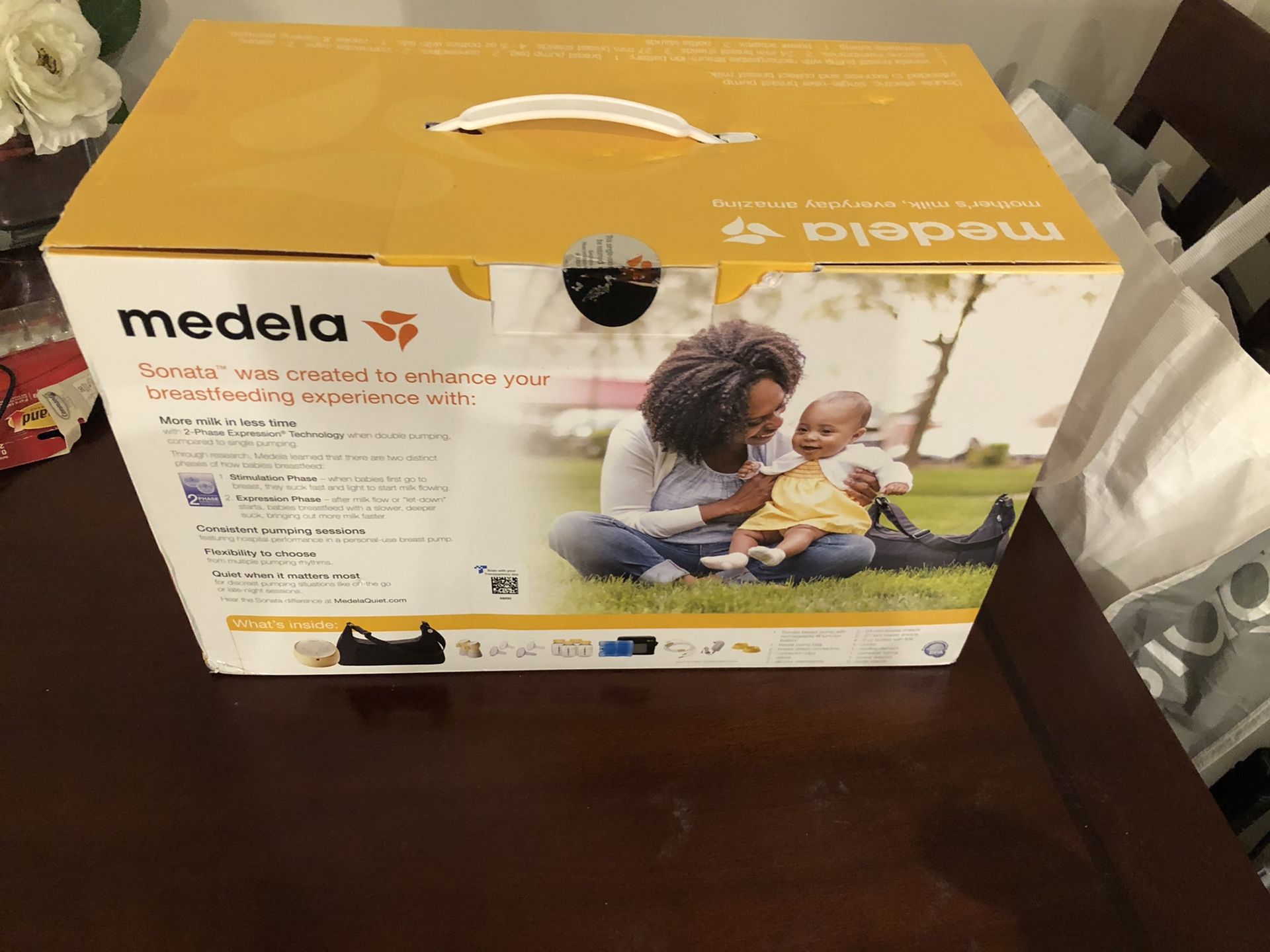 Medela Sonata (new in box)