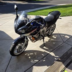 2005 Yamaha FZ6