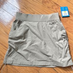 NWT Columbia women skort Size S