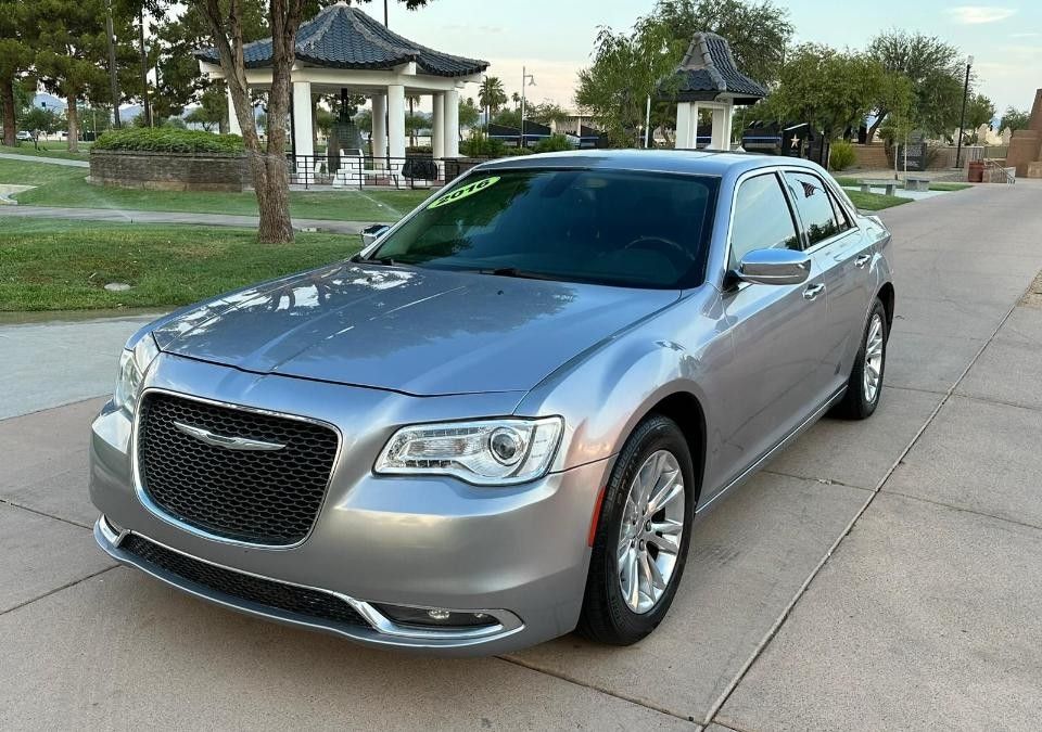 2016 Chrysler 300