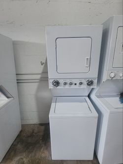 Stackable KENMORE 24 inches