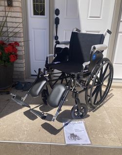 New Medline Wheelchair (18” Seat)