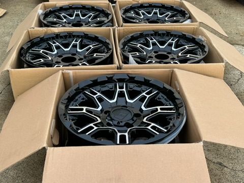 5x Level 8 Slingshot Wheel 17x8.5 5x127|5x5 -10mm Gloss Black Wrangler Gladiator