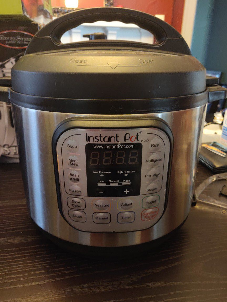 Instant Pot(DUO60) 6-quart 7-in-1 Pressure Cooker