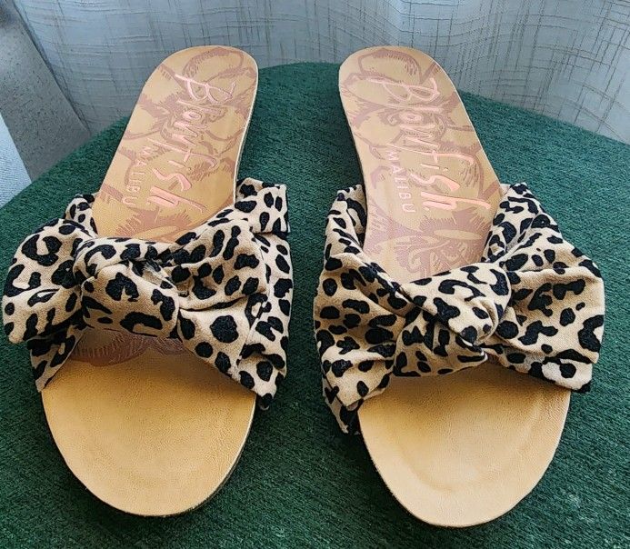 Blowfish Leopard Bow Slides – Size 8